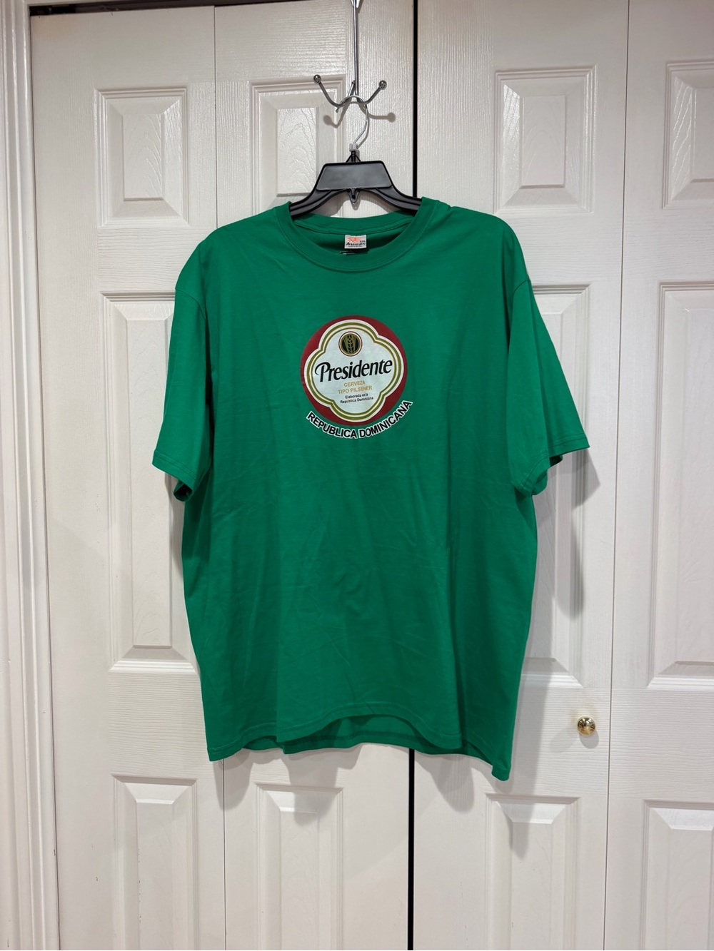 Green Short-Sleeve Men's Tee with Chest Logo